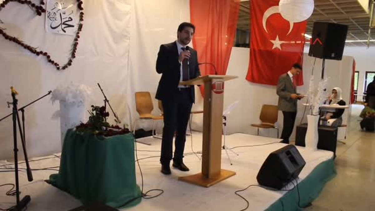Münih\'te Kutlu Doğum Coşkusu