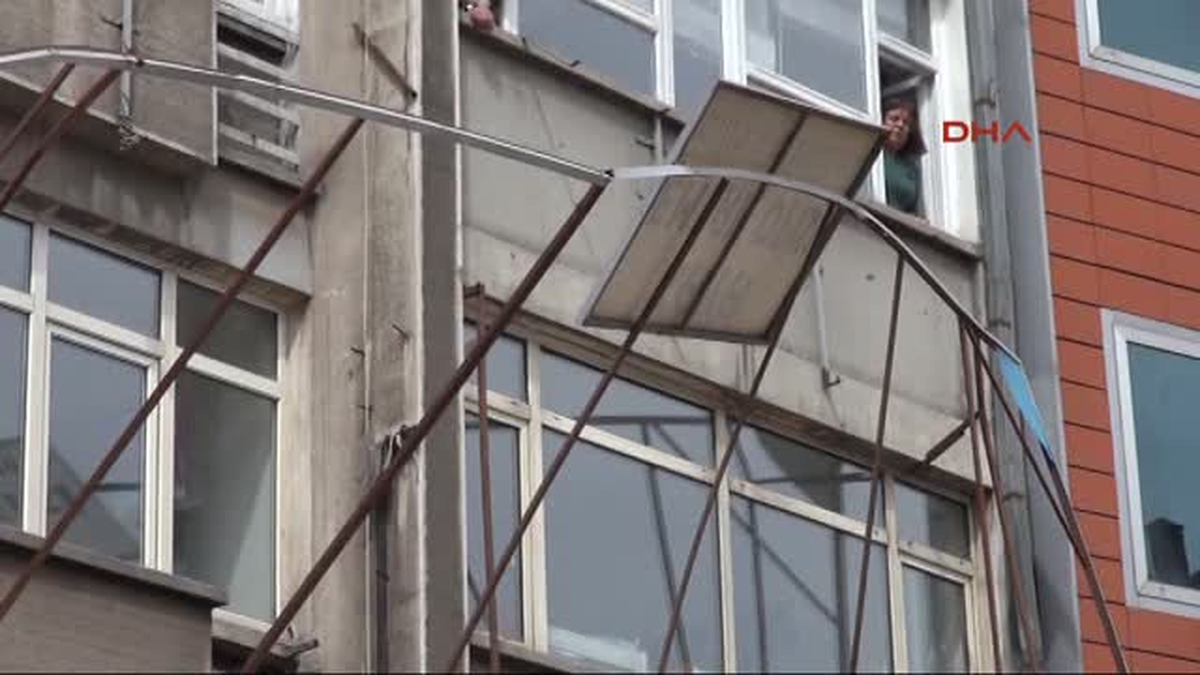 Sivas\'ta Şiddetli Rüzgar Etkili Oldu