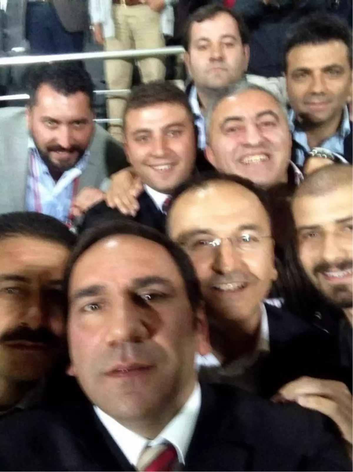Sivasspor Başkanı Otyakmaz\'dan Galibiyet "Selfie"Si