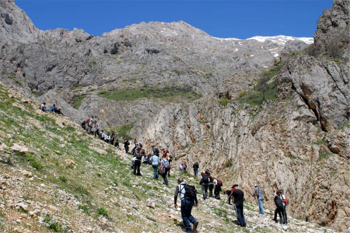 Tunceli\'de Doğa Gezileri Sürüyor