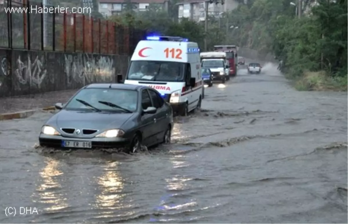 Zonguldak\'ta Yağmur Etkili Oldu