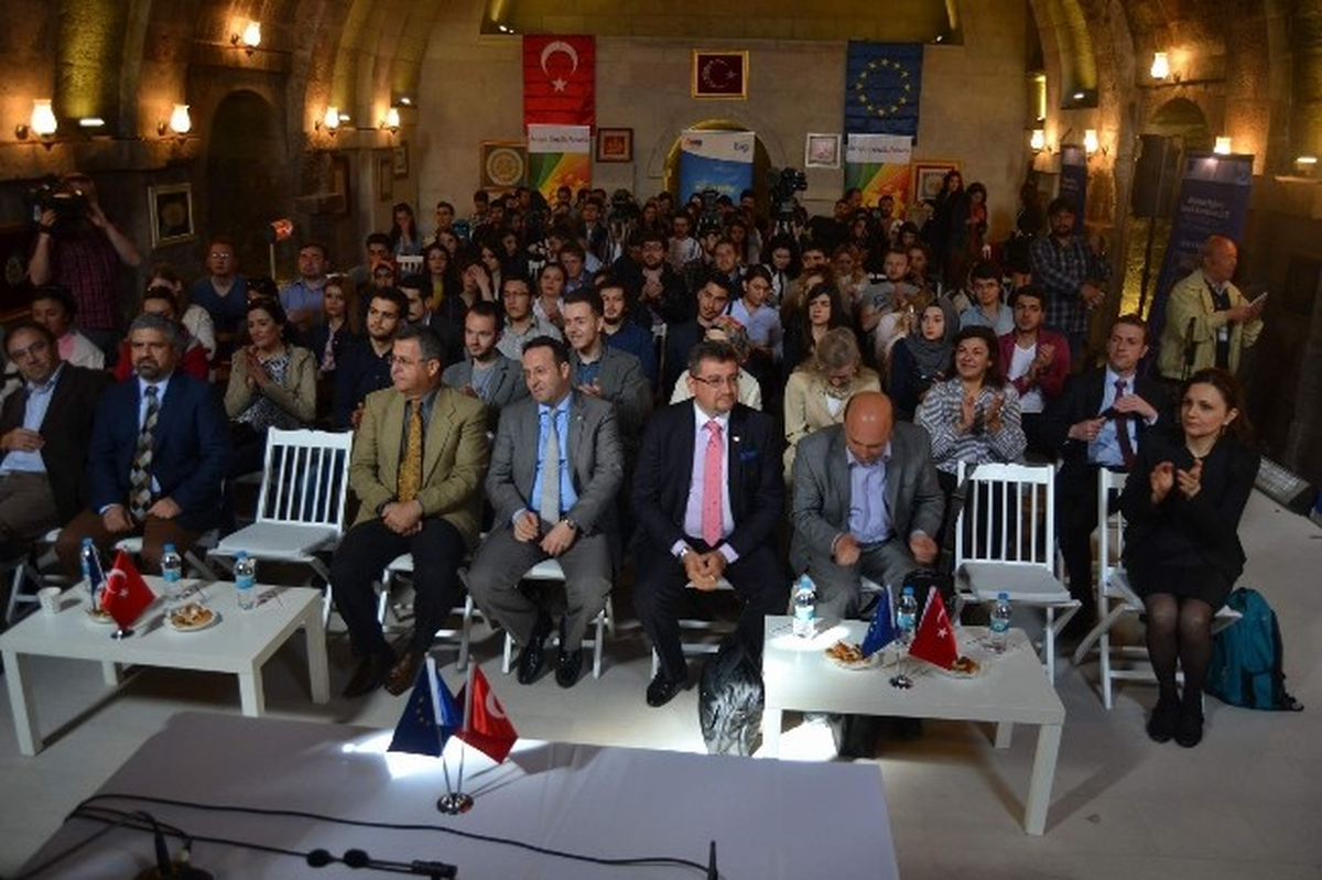 4. AB Gençlik Forumu Kayseri\'de Yapıldı