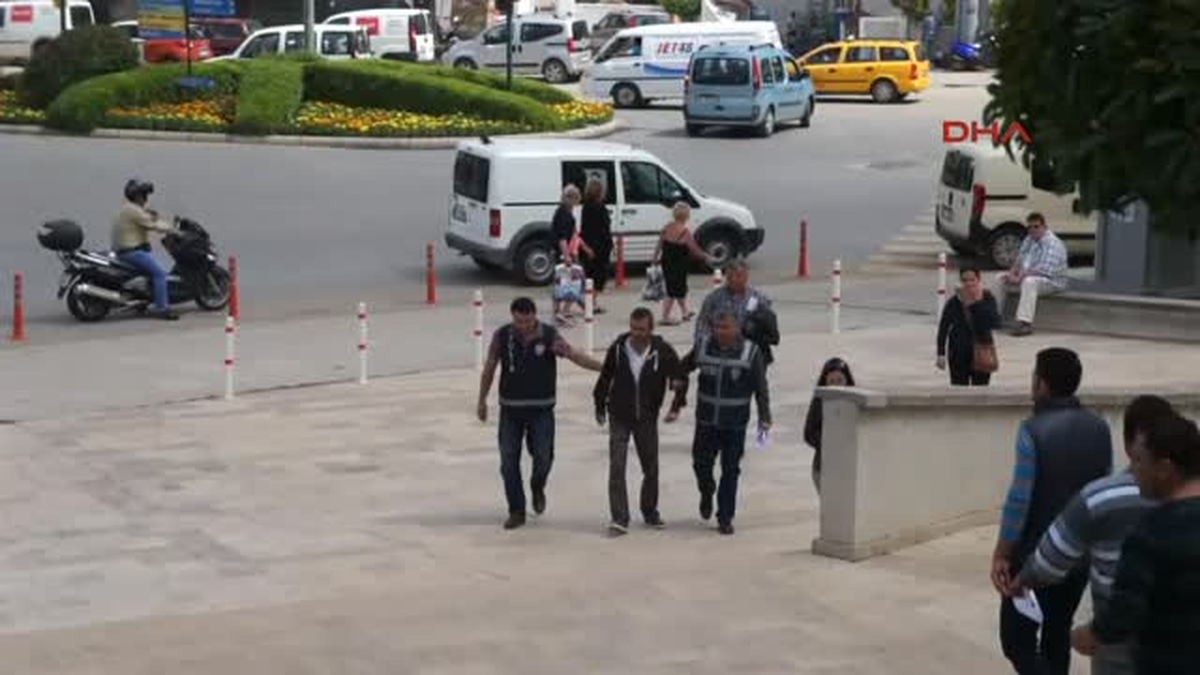 6 Yıl Sahte Kimlikle Kaçan Firari Yakalandı