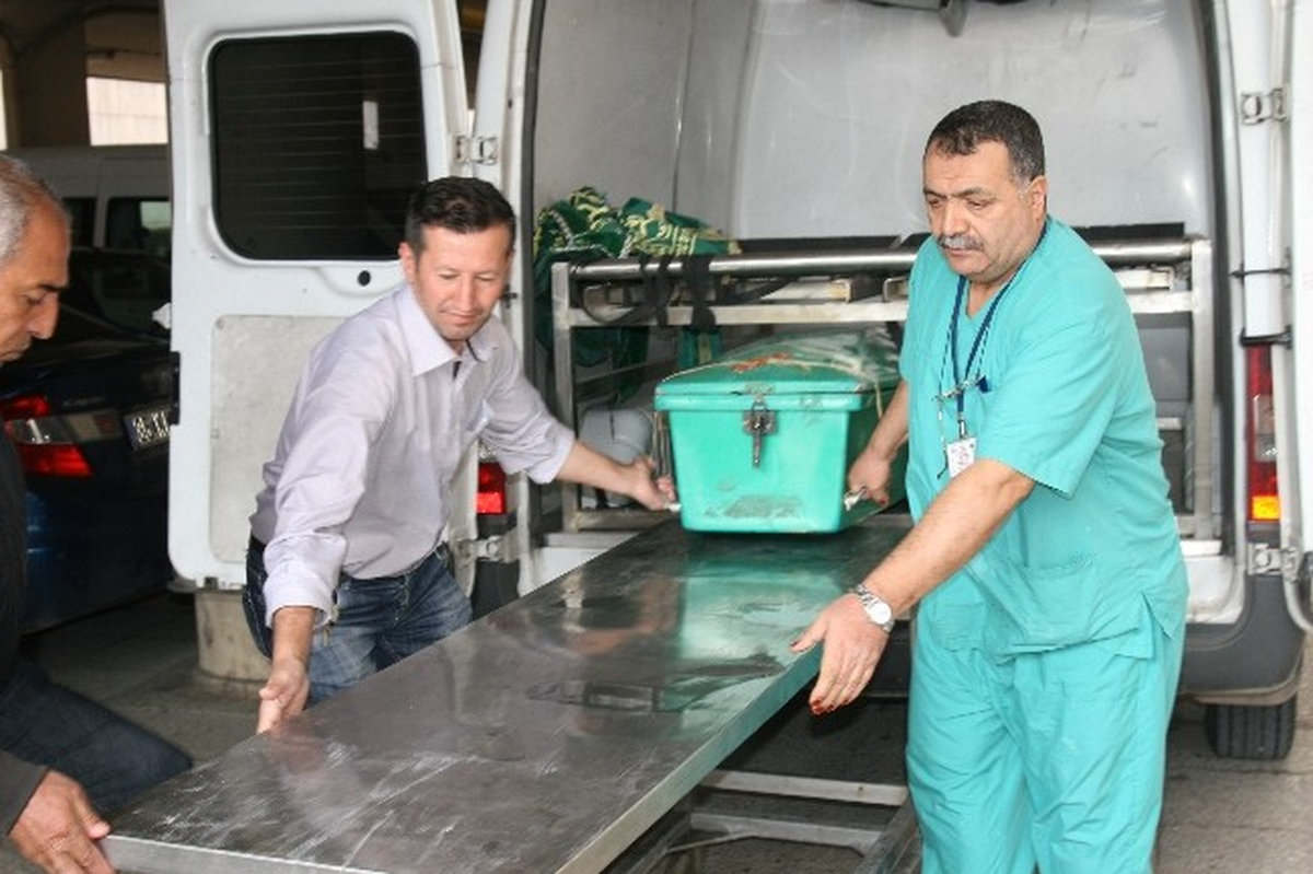9 Yaşındaki Umut\'un Cesedi İzmir Adli Tıp Morguna Getirildi