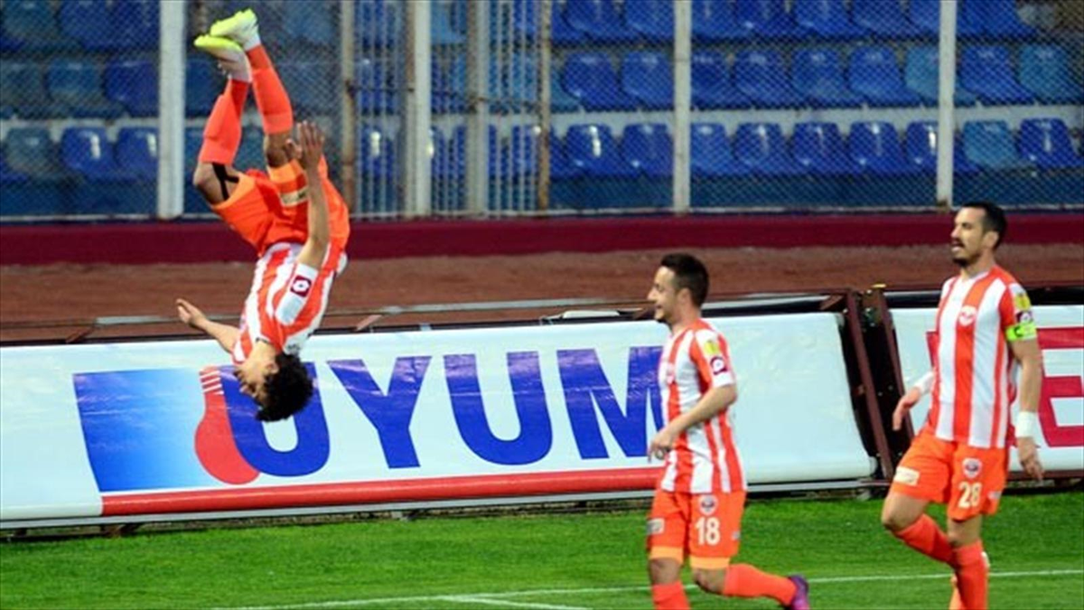 Adanasporlu Bezerra\'dan Sezon Yorumu