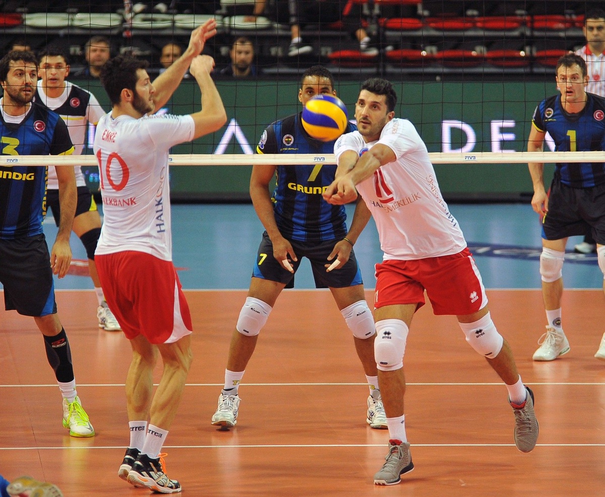 Acıbadem Erkekler Voleybol Ligi\'nde Şampiyon Halkbank