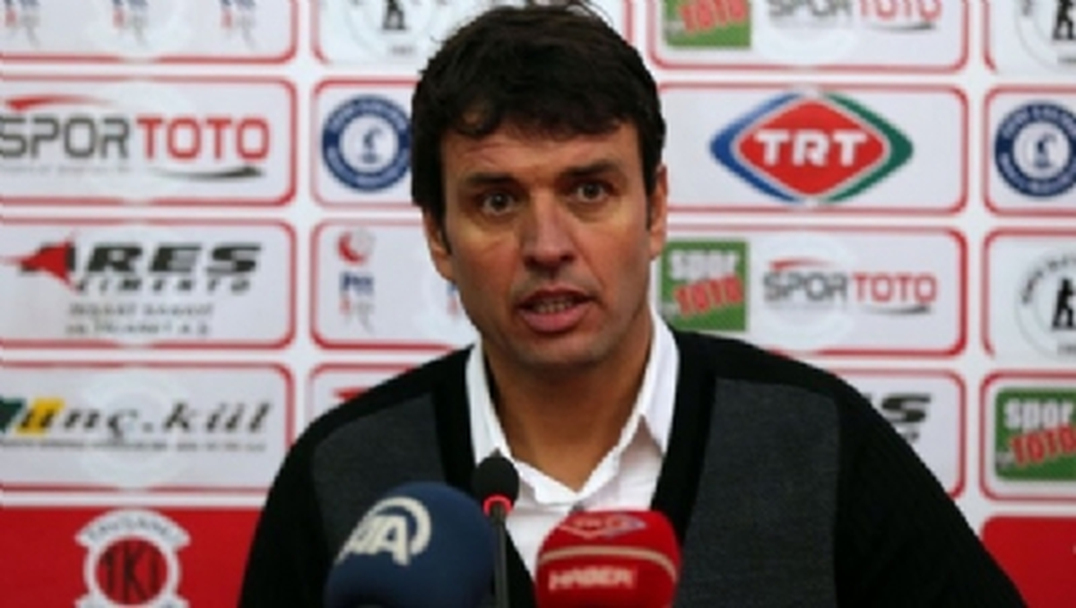 İstanbul Büyükşehir Belediyespor\'da Şampiyonluk Sevinci