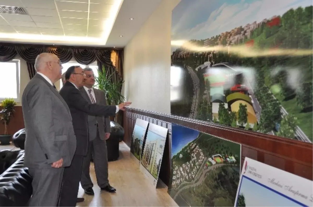 Bakan Yardımcısından Üniversiteye Destek