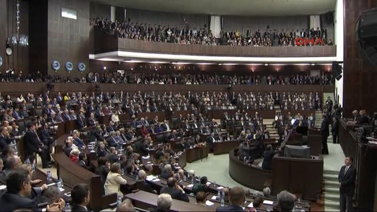 Başabakan Erdoğan\'dan Almanya Cumhurbaşkanı Gauck\'a : Hala Kendisini Rahip Olarak Zannediyor