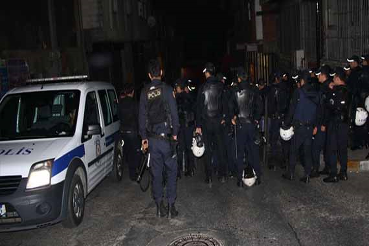 Beyoğlu Polisinden 1 Mayıs Operasyonu