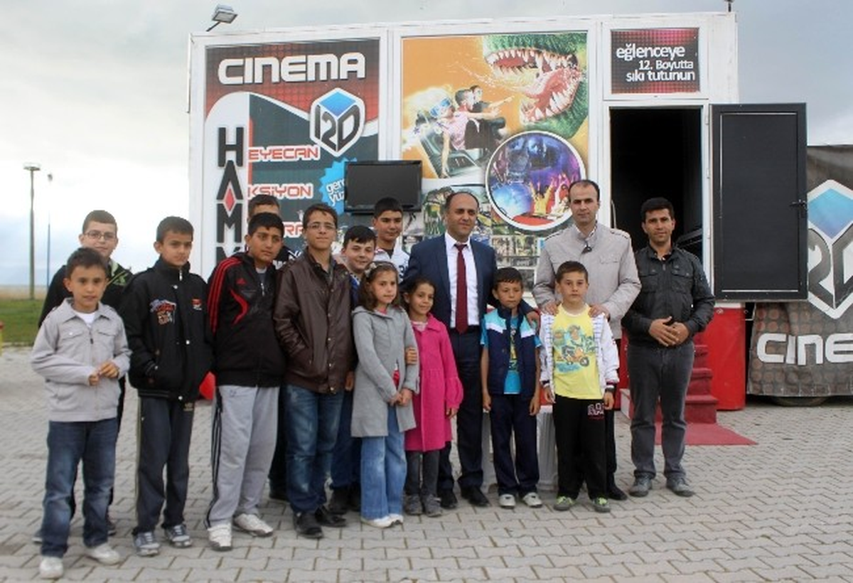 Beyşehir\'de Başarılı Öğrencilere 12d Sinema İzleme Ödülü