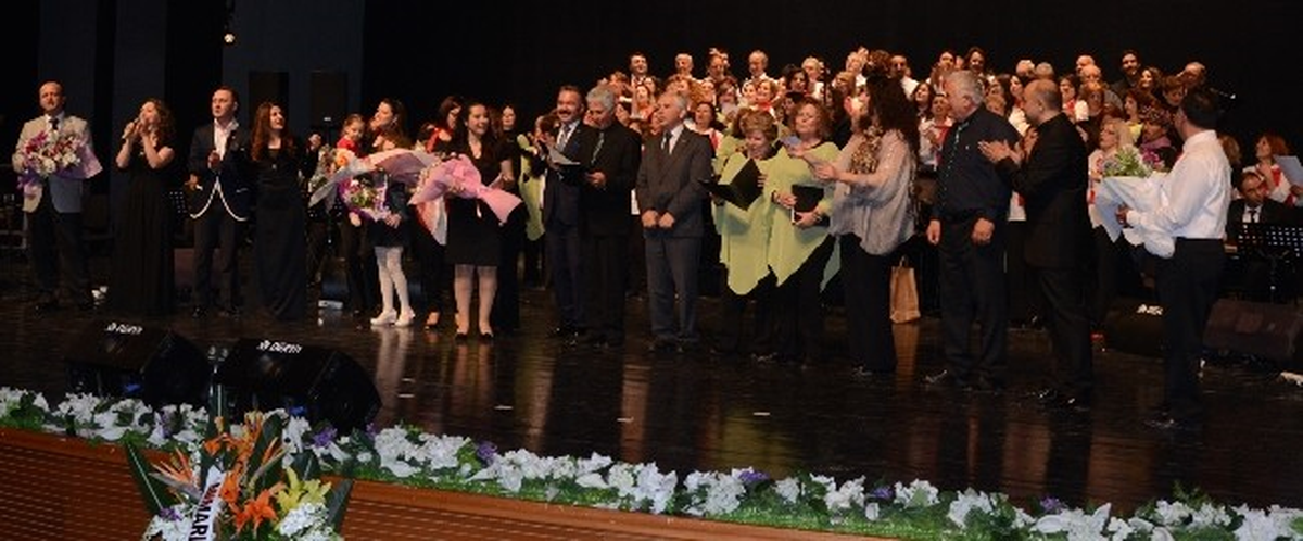 Bursa\'dan Dünyaya Dostluk Şarkıları