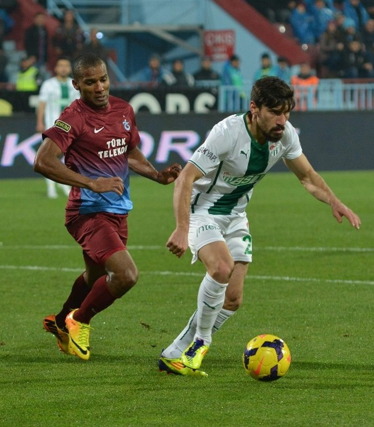 Bursaspor - Trabzonspor Maçında Ses Getirecek Protesto
