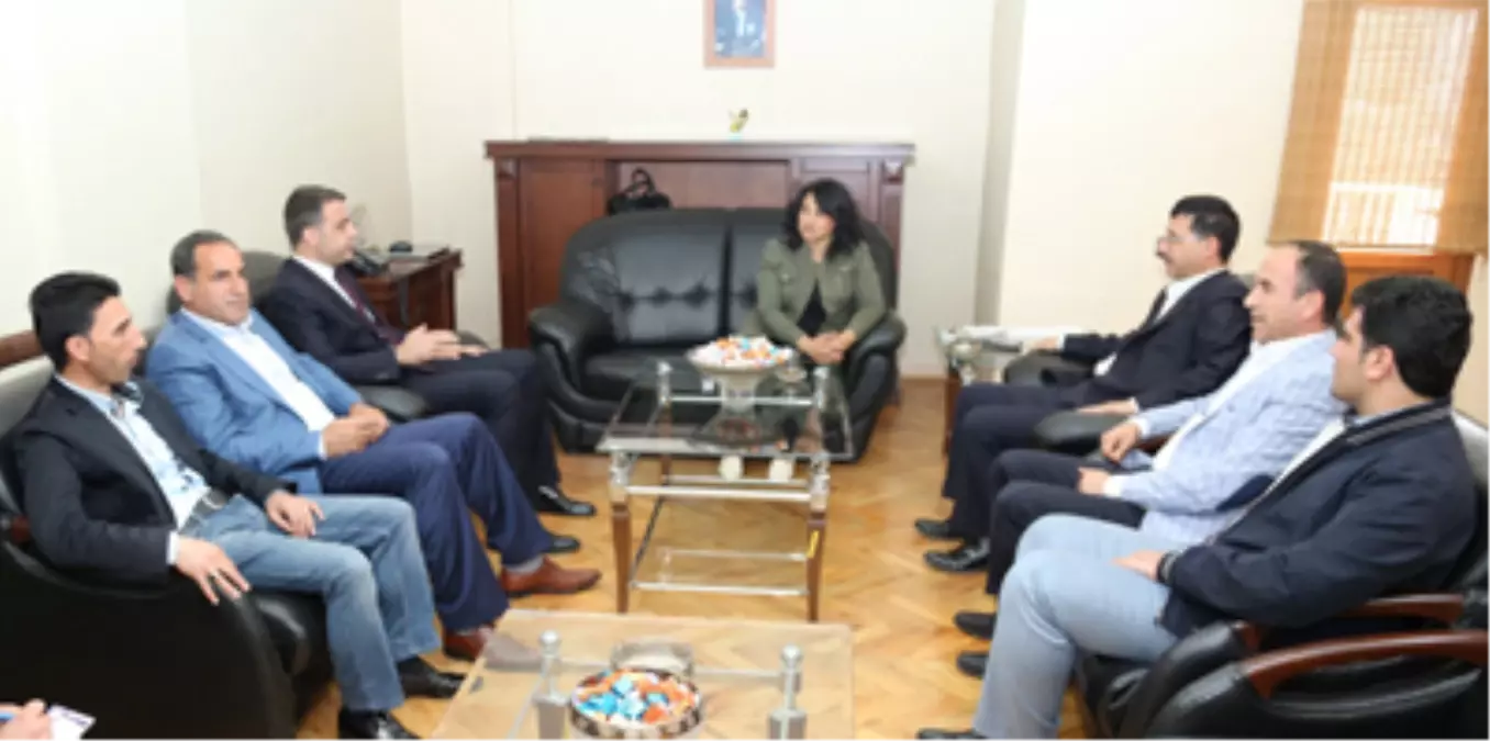 DTSO\'dan Belediye Eş Başkanlarına Tebrik Ziyareti