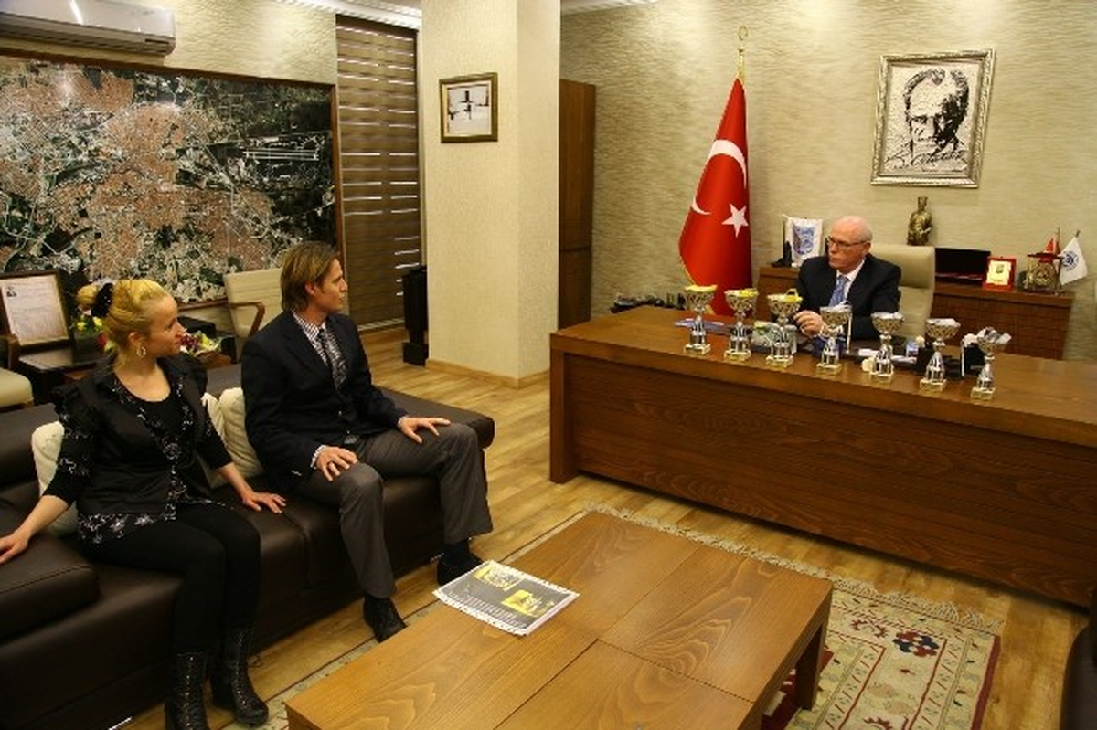Dünya Şampiyonu Çiftten Başkan Kurt\'a Ziyaret