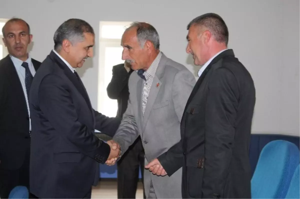 Elazığ Valisi Ömer Faruk Koçak Muhtarlarla Bir Araya Geldi