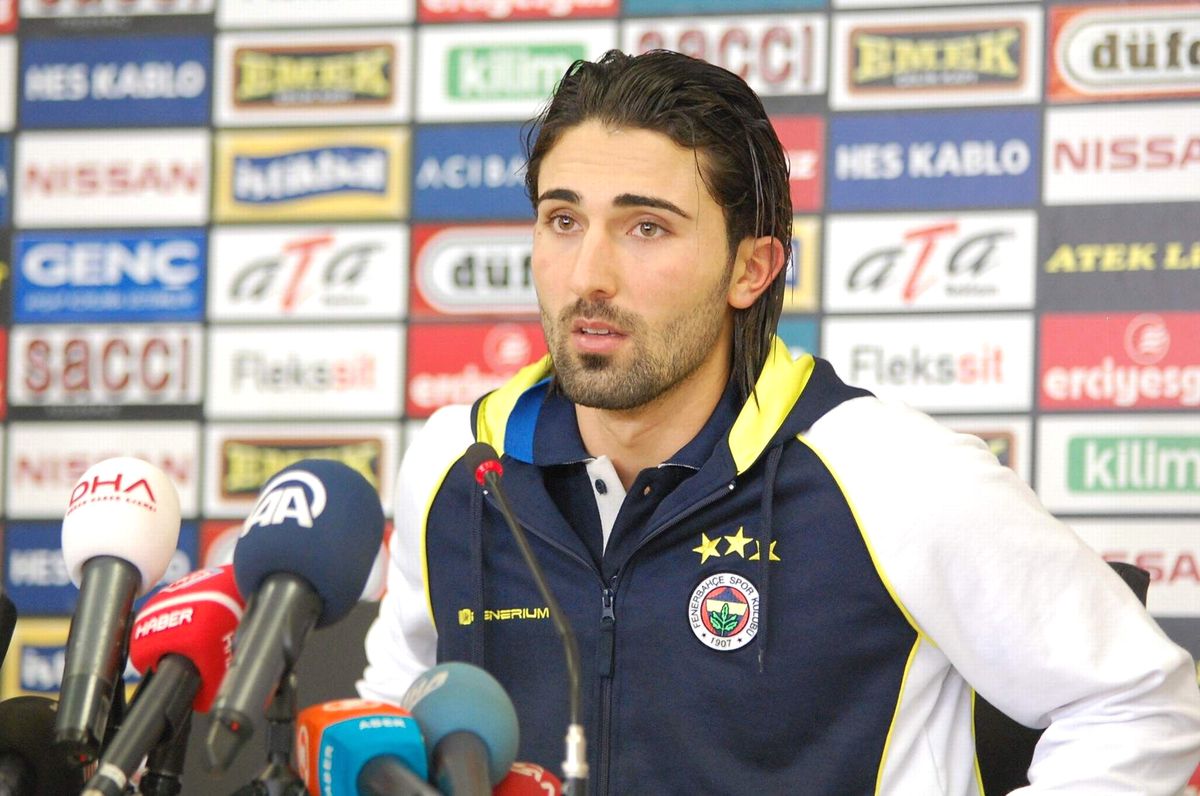 Fenerbahçeli Hasan Ali Kaldırım Ameliyat Edildi