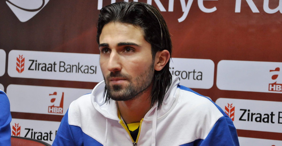 Fenerbahçeli Hasan Ali Kaldırım Ameliyat Edildi