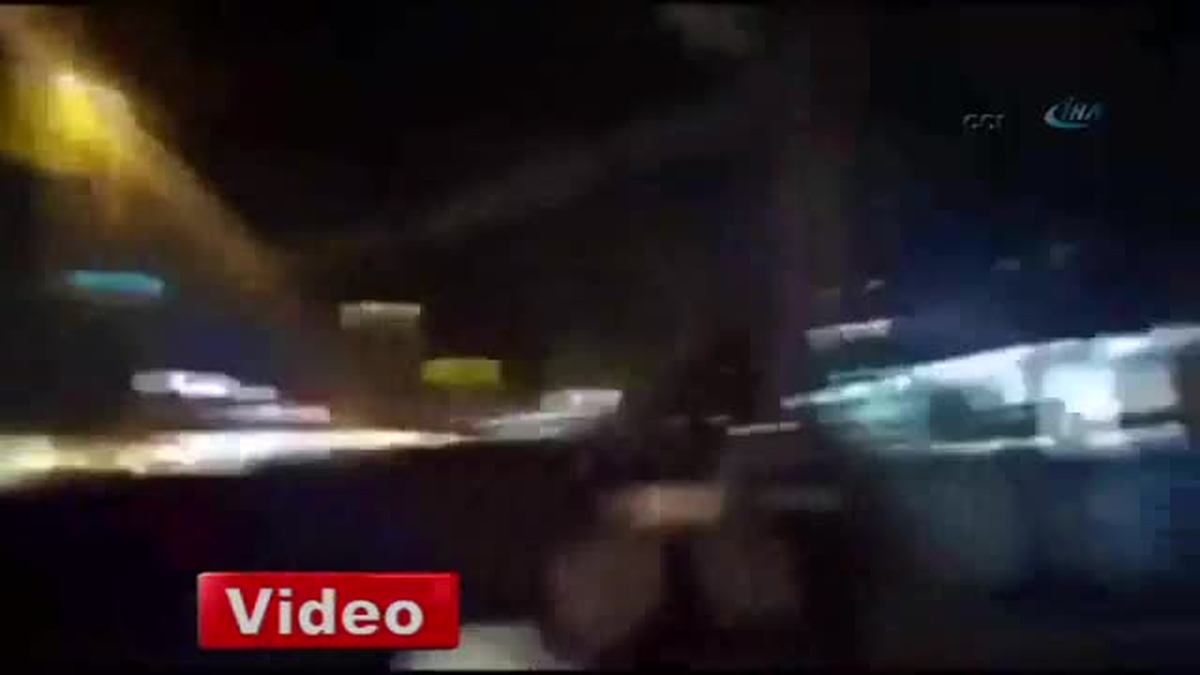 Galatasaray Taraftarı Bağdat Caddesi\'ni Bastı