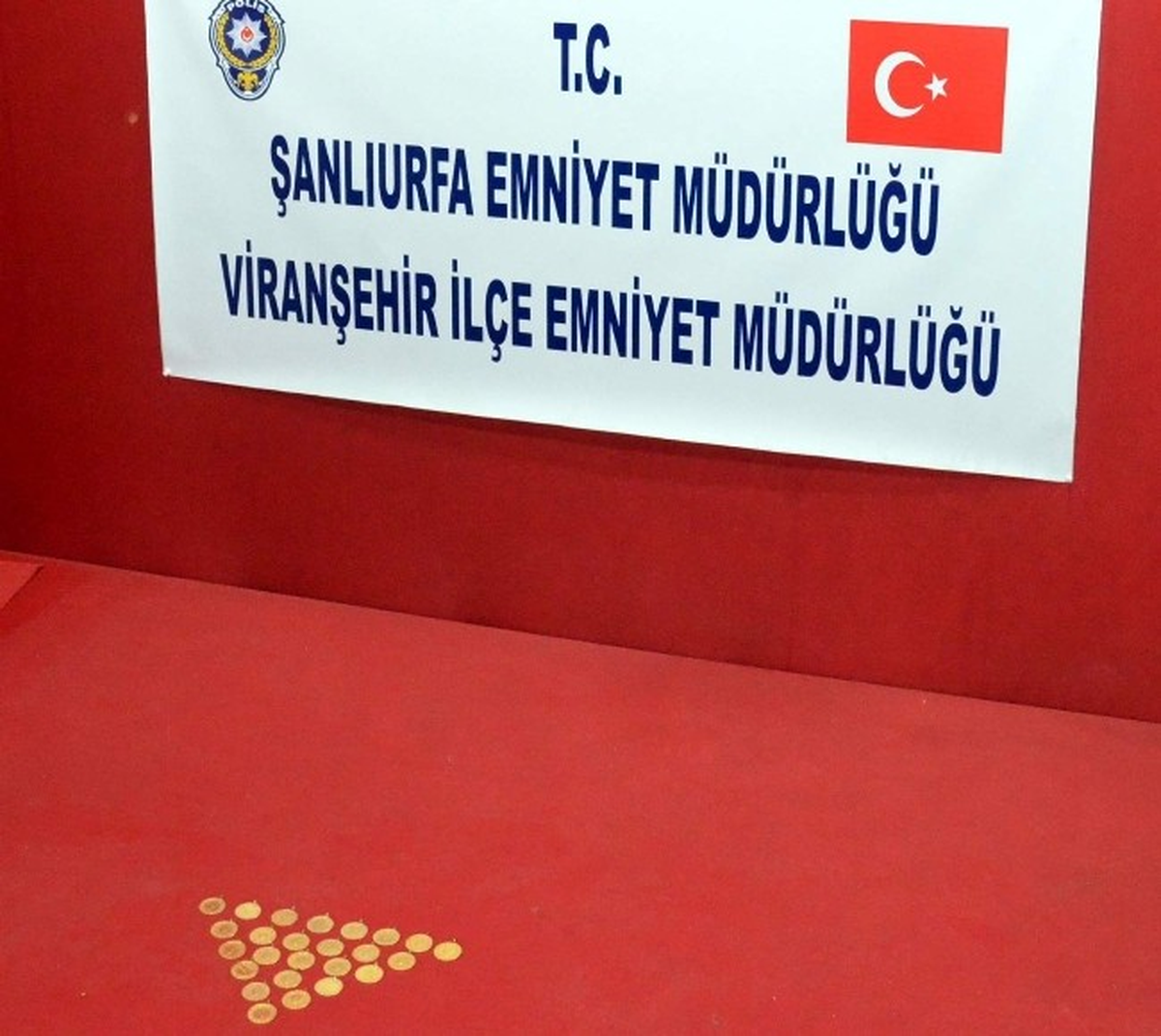 Hırsızlık Zanlıları, Çalıntı Altınlarla Yakalandı