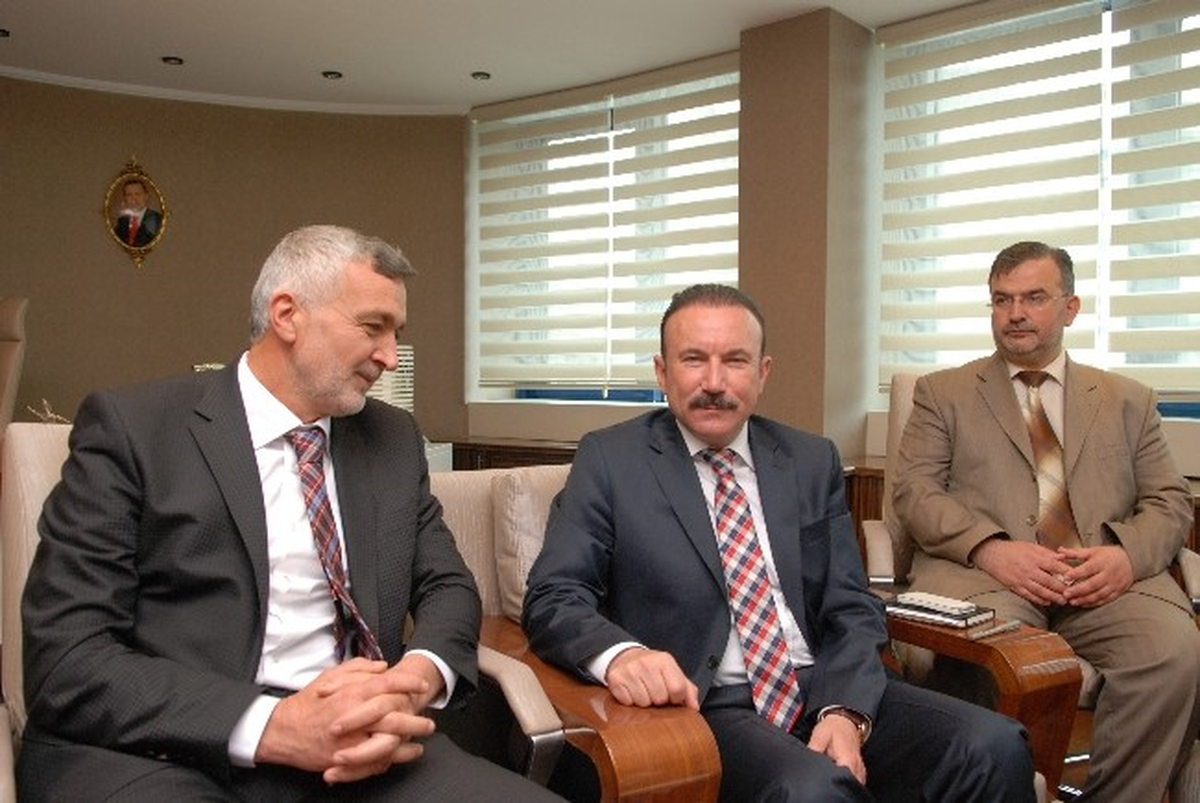 İlim Yayma Cemiyeti\'nden Başkan Doğan\'a Hayırlı Olsun Ziyareti