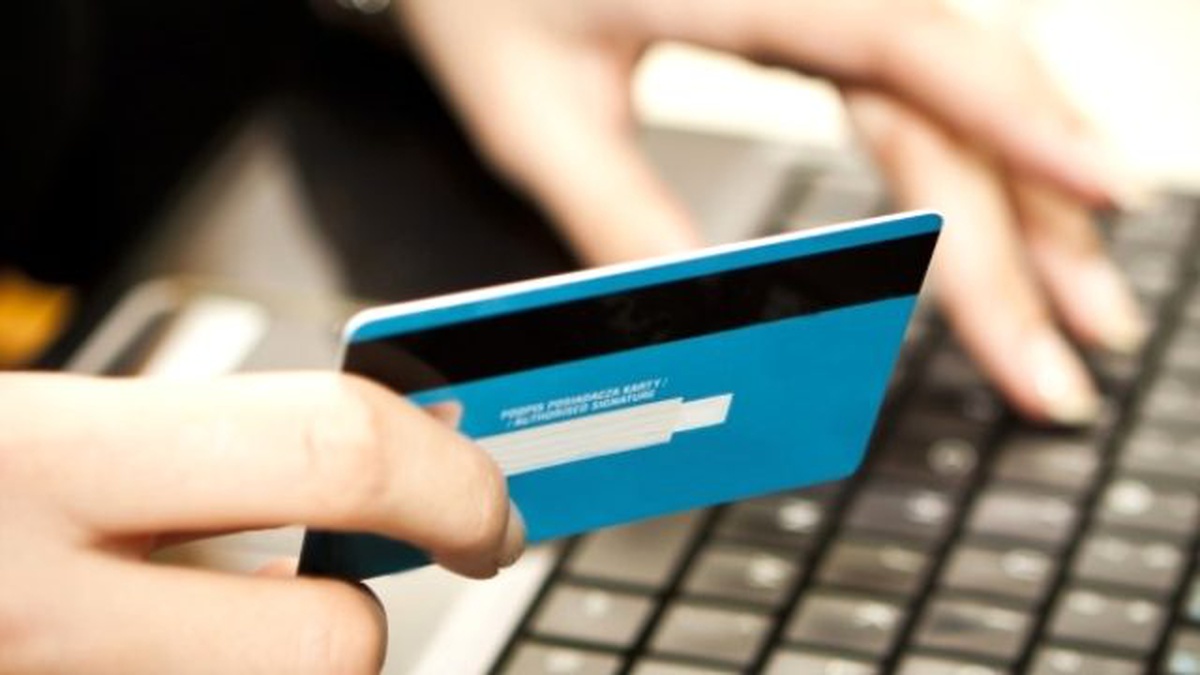 İnternet Bankacılığı Kullanan Aktif Müşteri Sayısı Son 1 Yılda 1.9 Milyon Kişi Arttı