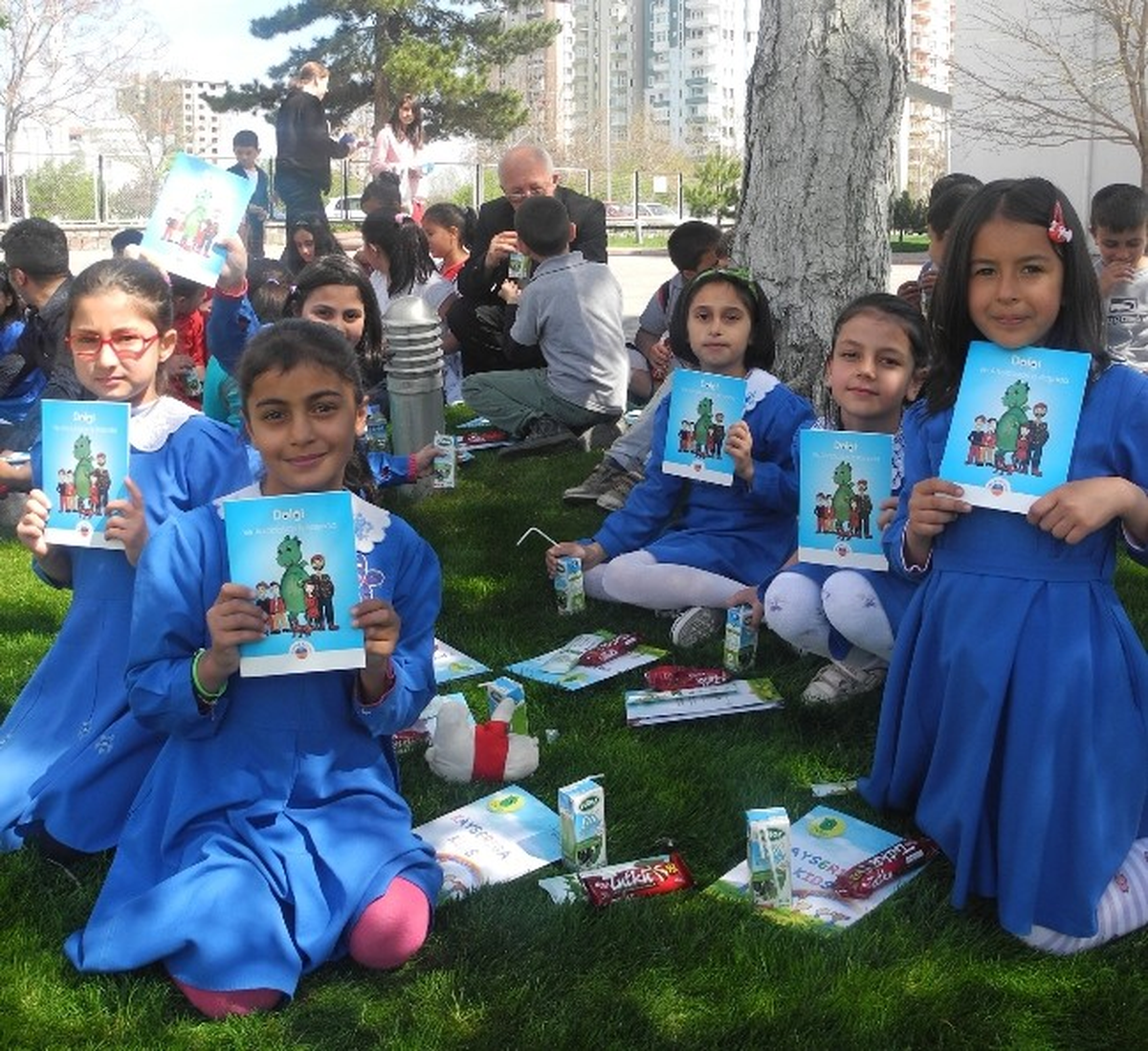Kayserigaz, "Dünya Kitap Günü ve Kütüphaneler Haftası"Nda Çocukları Yalnız Bırakmadı
