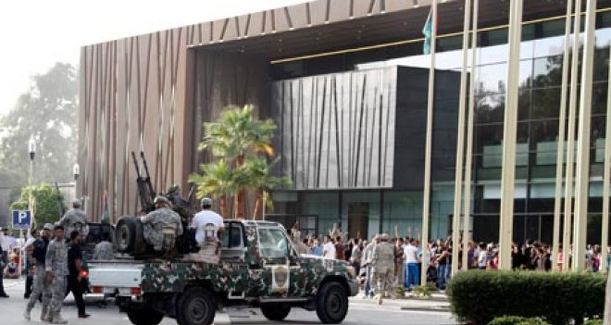 Libya Parlamentosu\'na Silahlı Saldırı