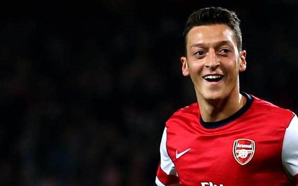 Arsenal\'in Yıldızı Mesut Gol Kuraklığına Son Verdi