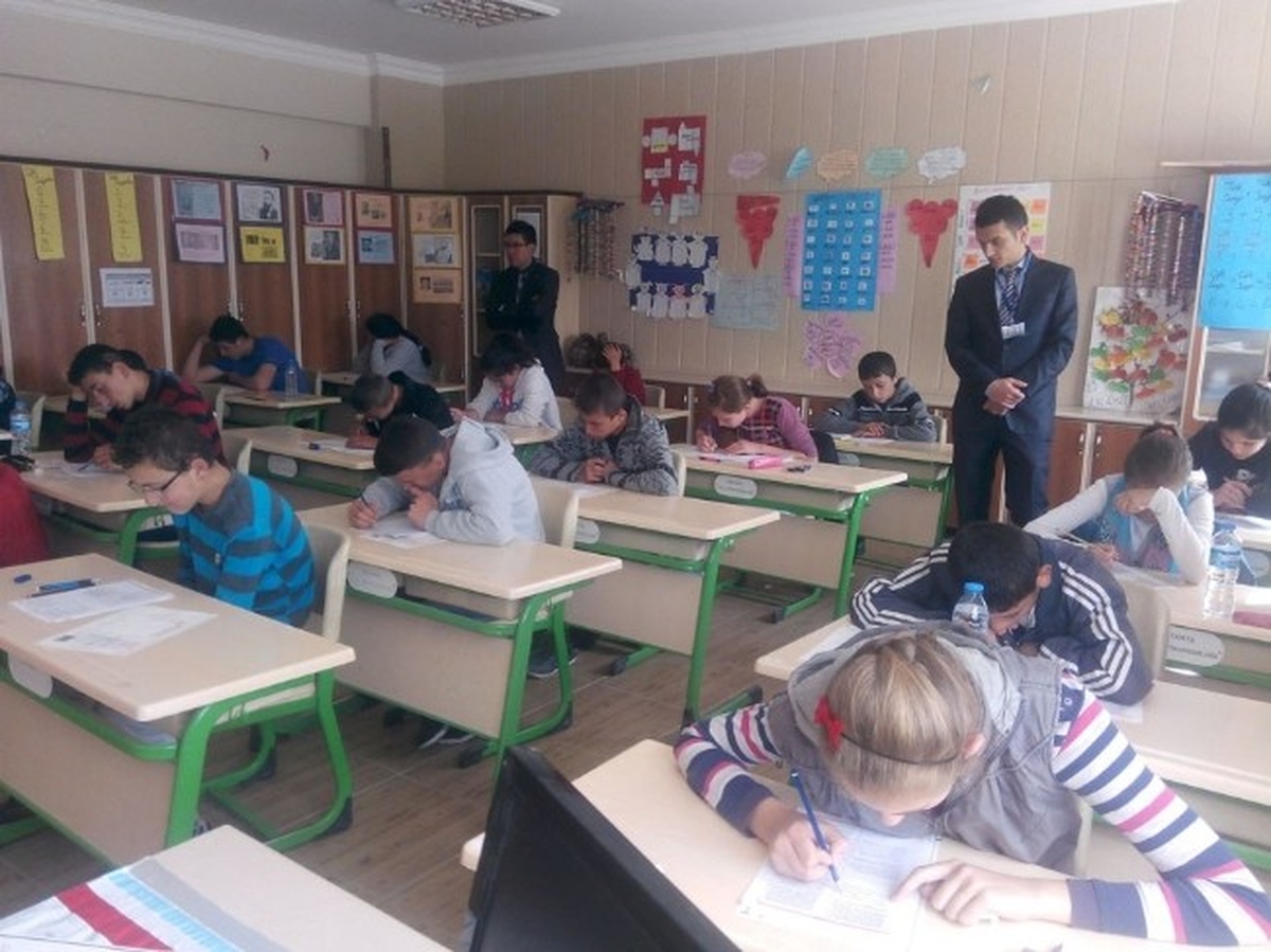 Pazarlar\'da Orta Öğretime Geçiş Sınavı Yapıldı