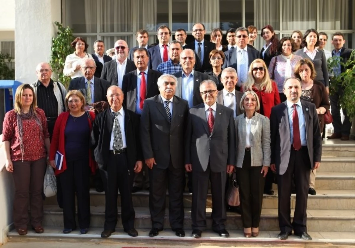 Prof. Dr. Mehmet Erbil\'in Emekliliği Onuruna Korozyon Çalıştayı Düzenlendi