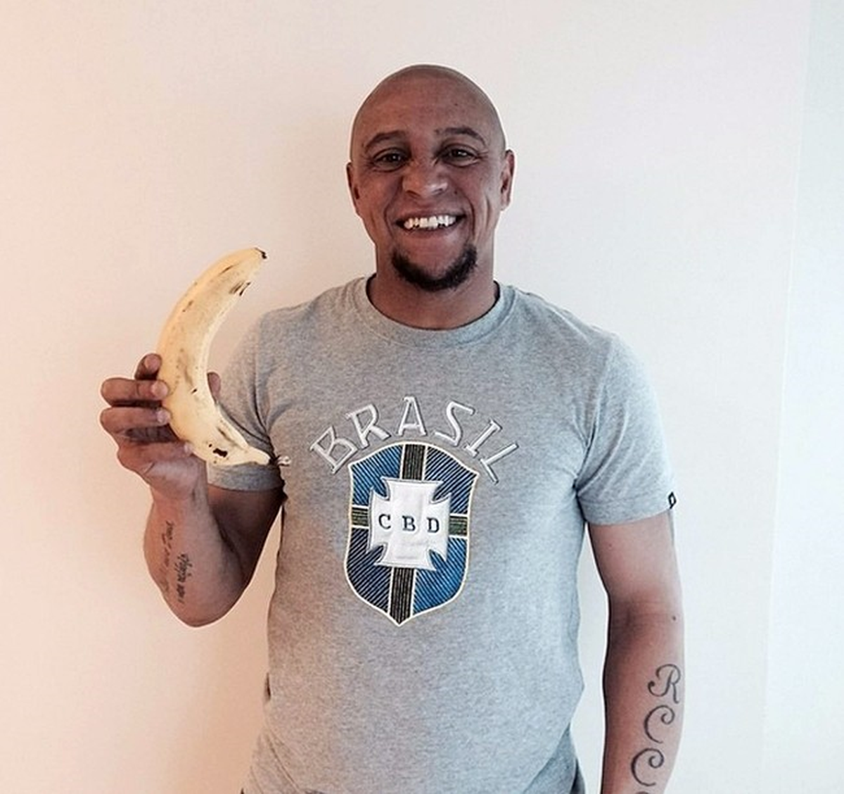 Roberto Carlos\'tan Dani Alves\'e Destek