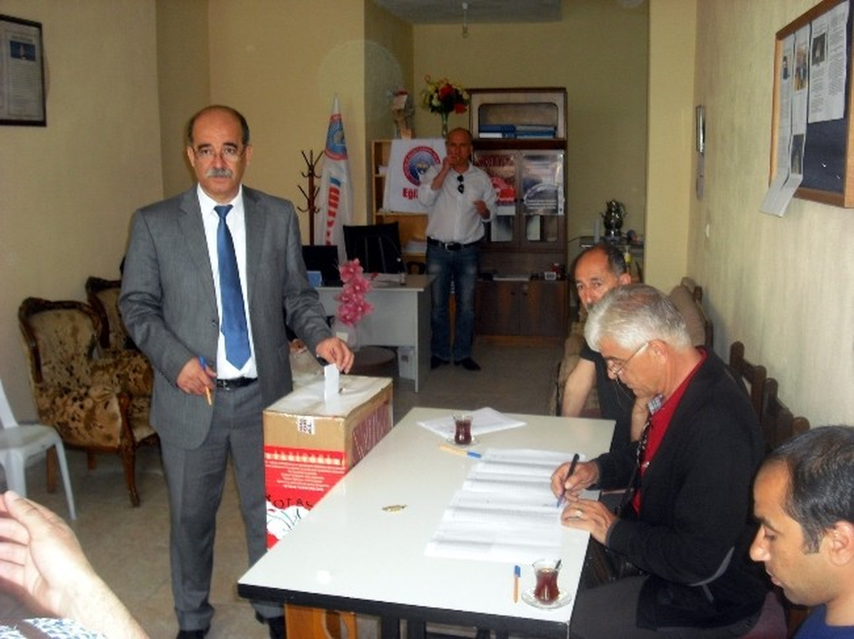 Salihli Eğitim İş Temsilciliği 4\'üncü Olağan Genel Kurulu Yapıldı