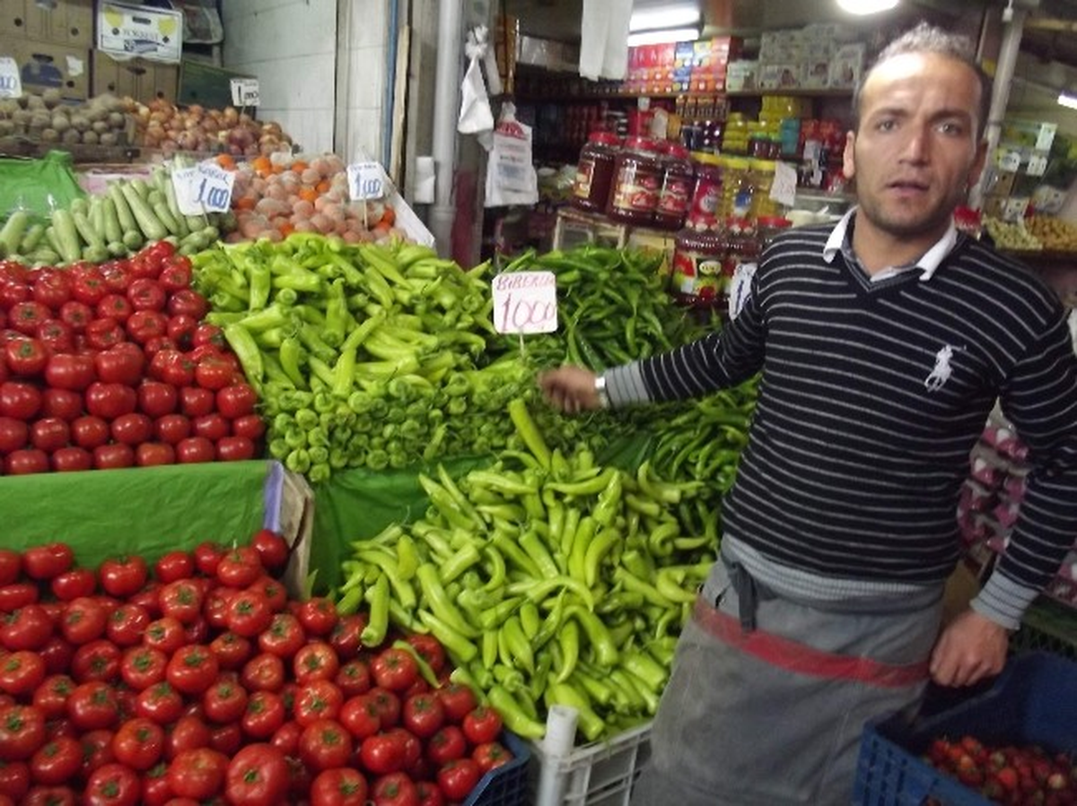 Sebzedeki Fiyat Düşüklüğü Tüketiciye Yarıyor