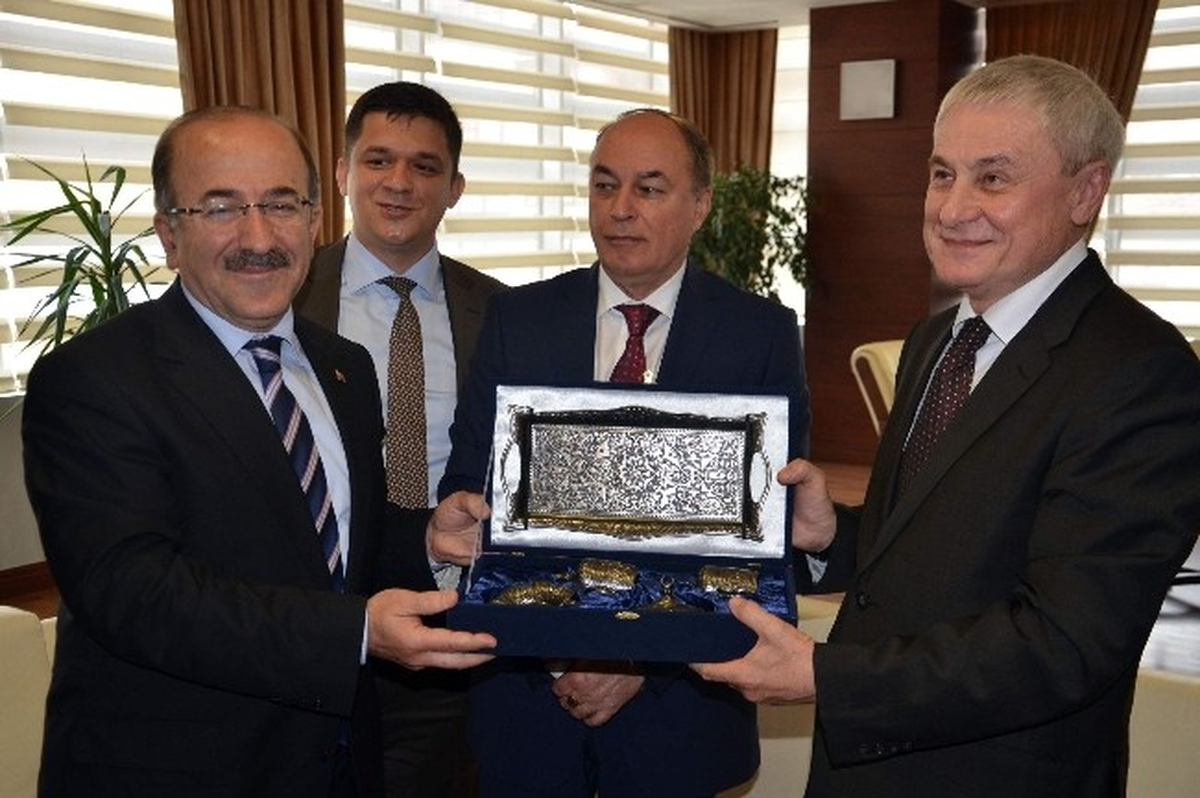 Sochi Heyetinden Başkan Gümrükçüoğlu\'na Ziyaret