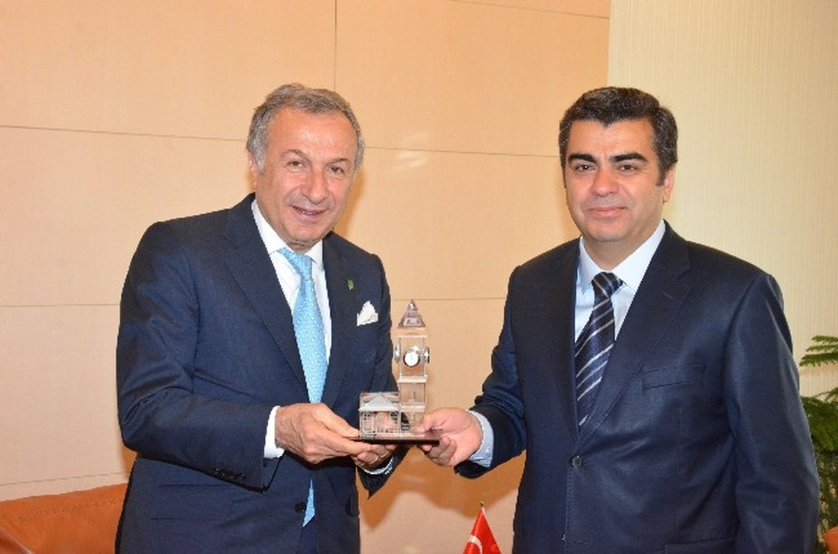 TÜRSAB Başkanı Ulusoy\'dan Kayseri Valisi Düzgün\'e Ziyaret