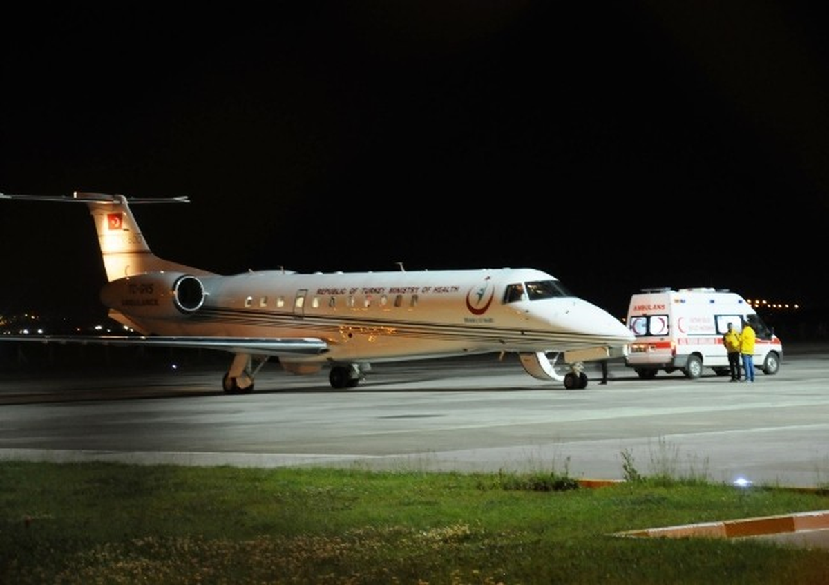 Üzerine Kaynar Su Dökülen Bebek Ambulans Uçakla İstanbul\'a Götürüldü