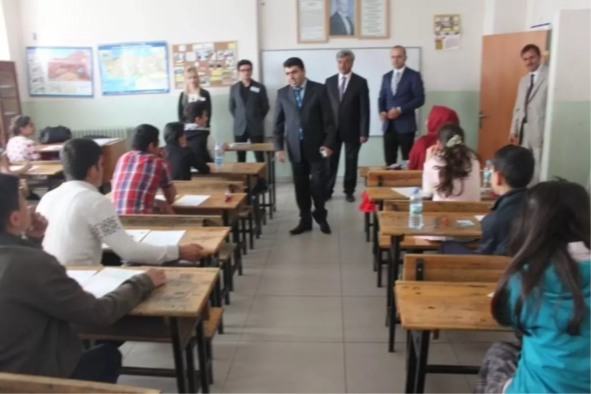 Van\'da Ortak Sınavlar Sorunsuz Tamamlandı