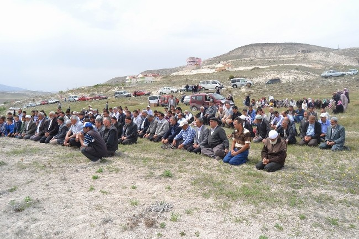 Yozgat\'ta Çiftçiler Yağmur Duasına Çıktı