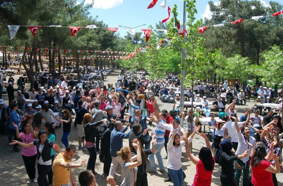 1 Mayıs Emek ve Dayanışma Günü\'ne Doğru