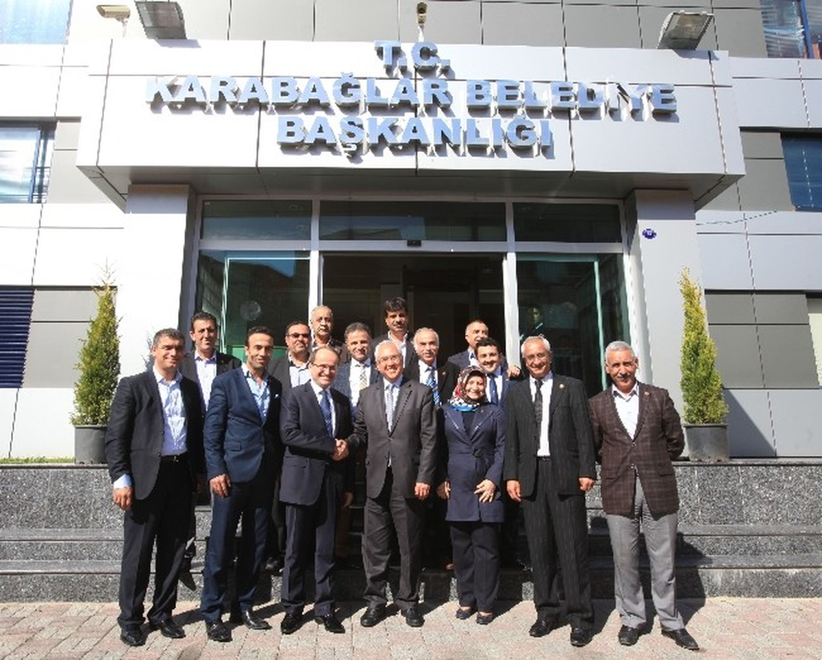 AK Parti\'li Meclis Üyeleri Başkan Selvitopu\'nu Ziyaret Etti