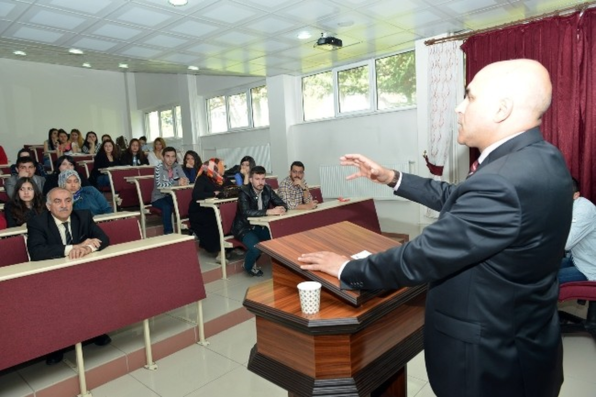 Ali Korkut, Üniversiteye Sosyal Belediyeciliği Anlattı