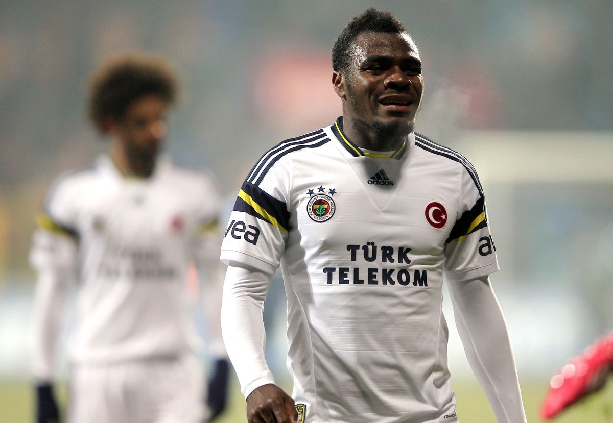 Emenike\'nin Yeni Oyuncağı