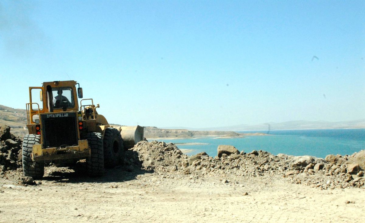 Kayseri\'de Yamula Barajı Sahil Yolu Tamamlanıyor