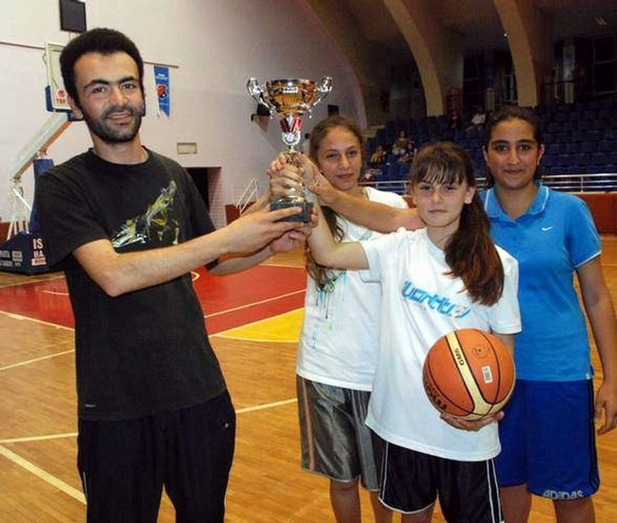 Aydınlı Antrenör 3 Yılda 33 Başarıya İmza Attı