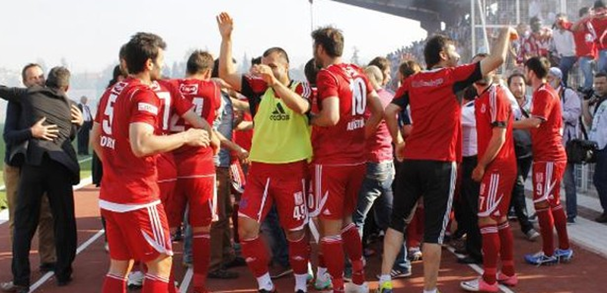 Balıkesirspor 9 Yılda 4. Şampiyonluğuna Koşuyor