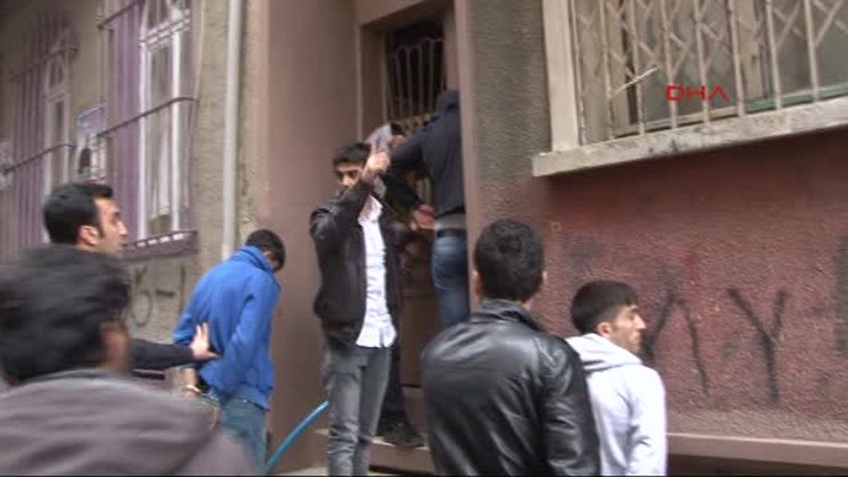 Beyoğlu\'nda 1 Mayıs Operasyonu: 8 Gözaltı