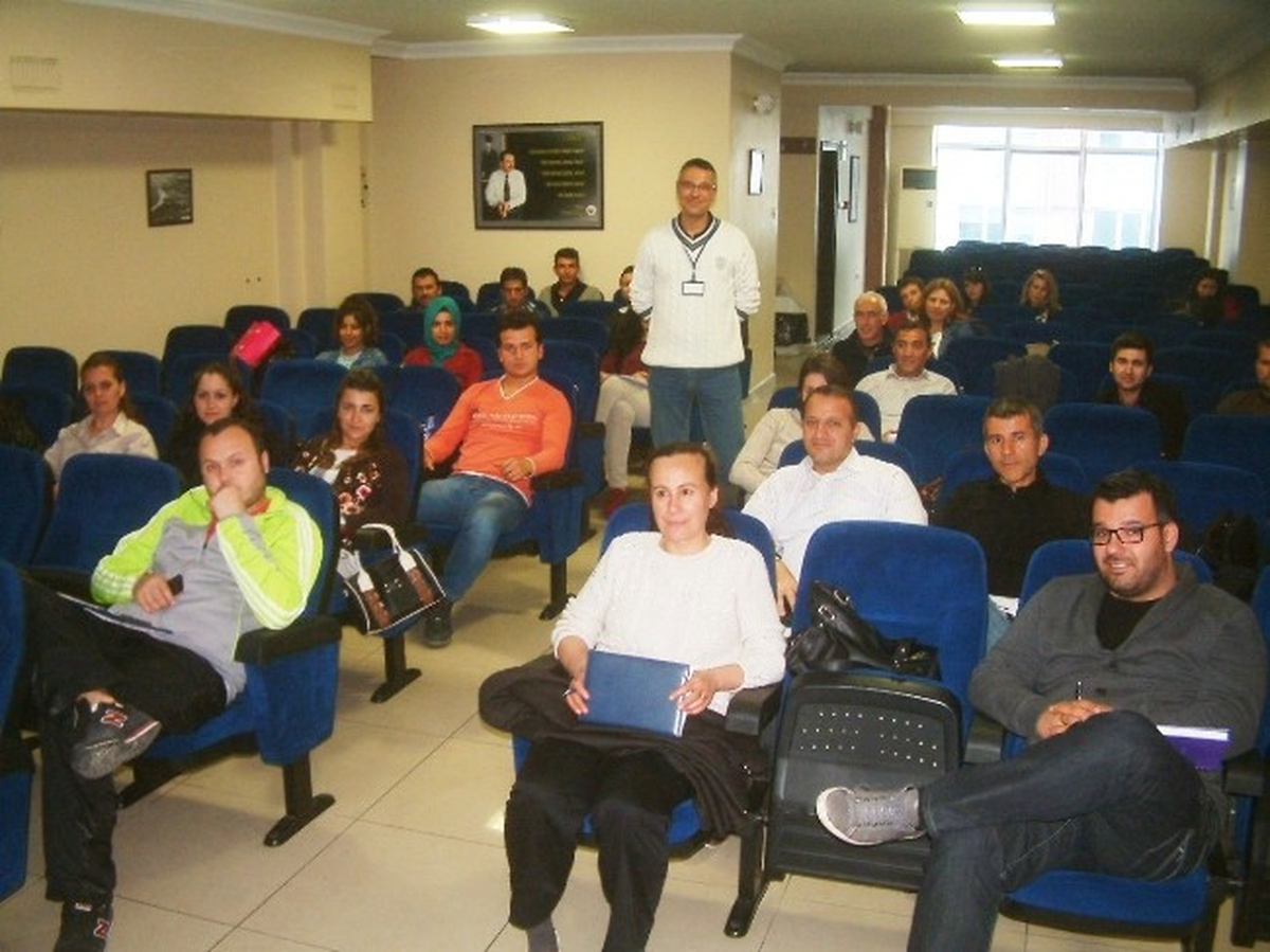 Burhaniye\'de Girişimcilik Kursu