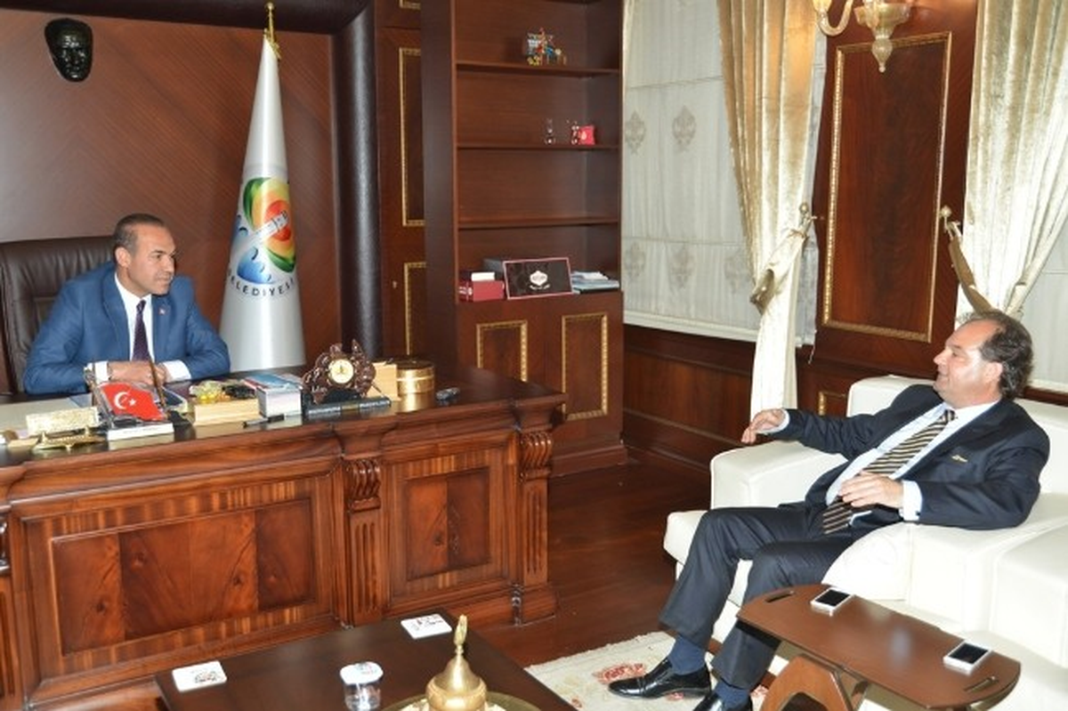 Büyükşehir, Adana Marina Port Projesine Sahip Çıktı