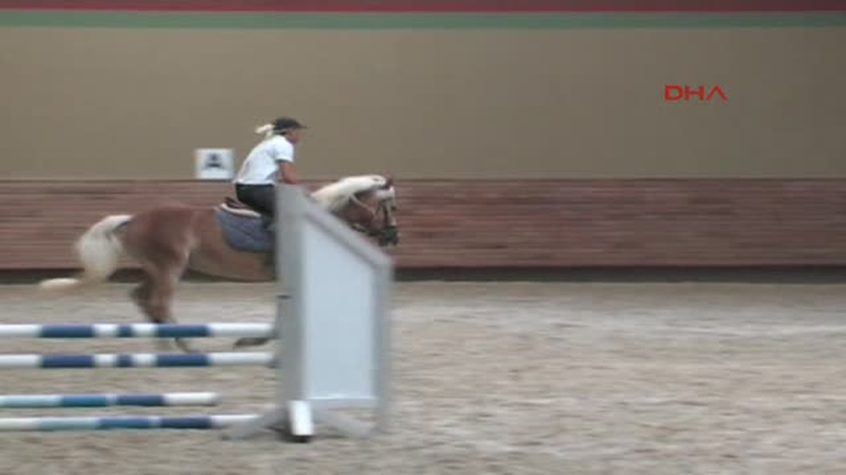 Çocukların At Keyfi